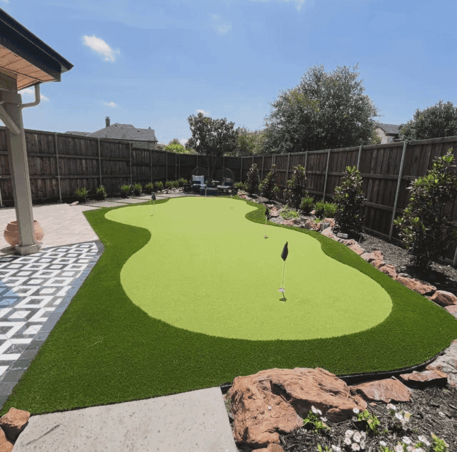 Putting Greens turf installation - 2025 07 21 11 11 13