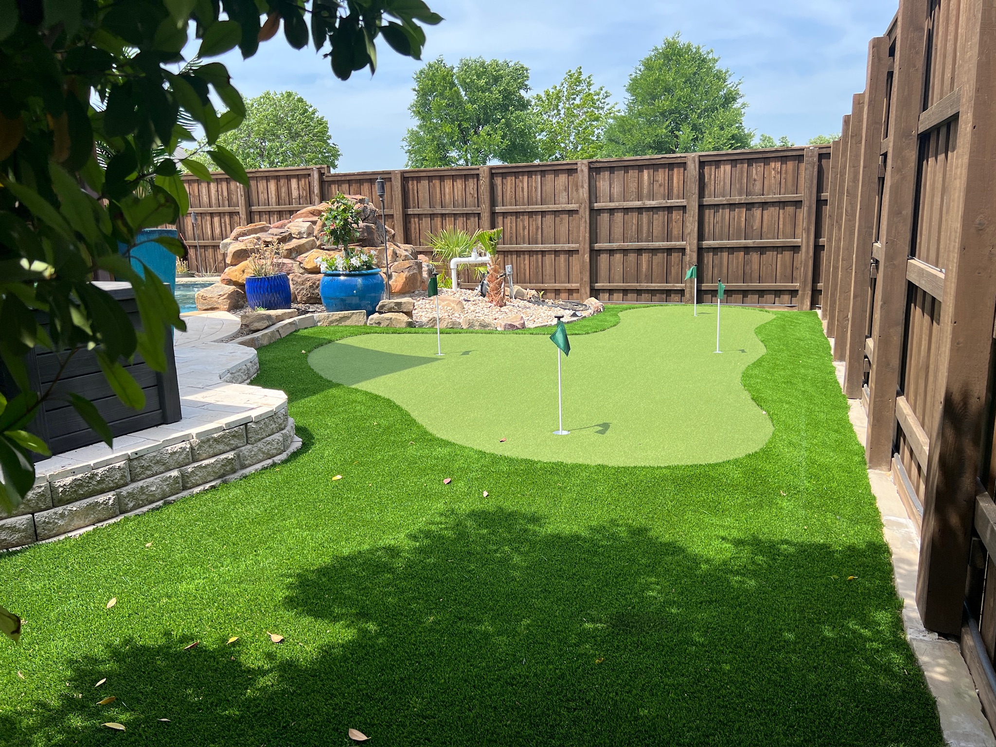 Custom contoured green