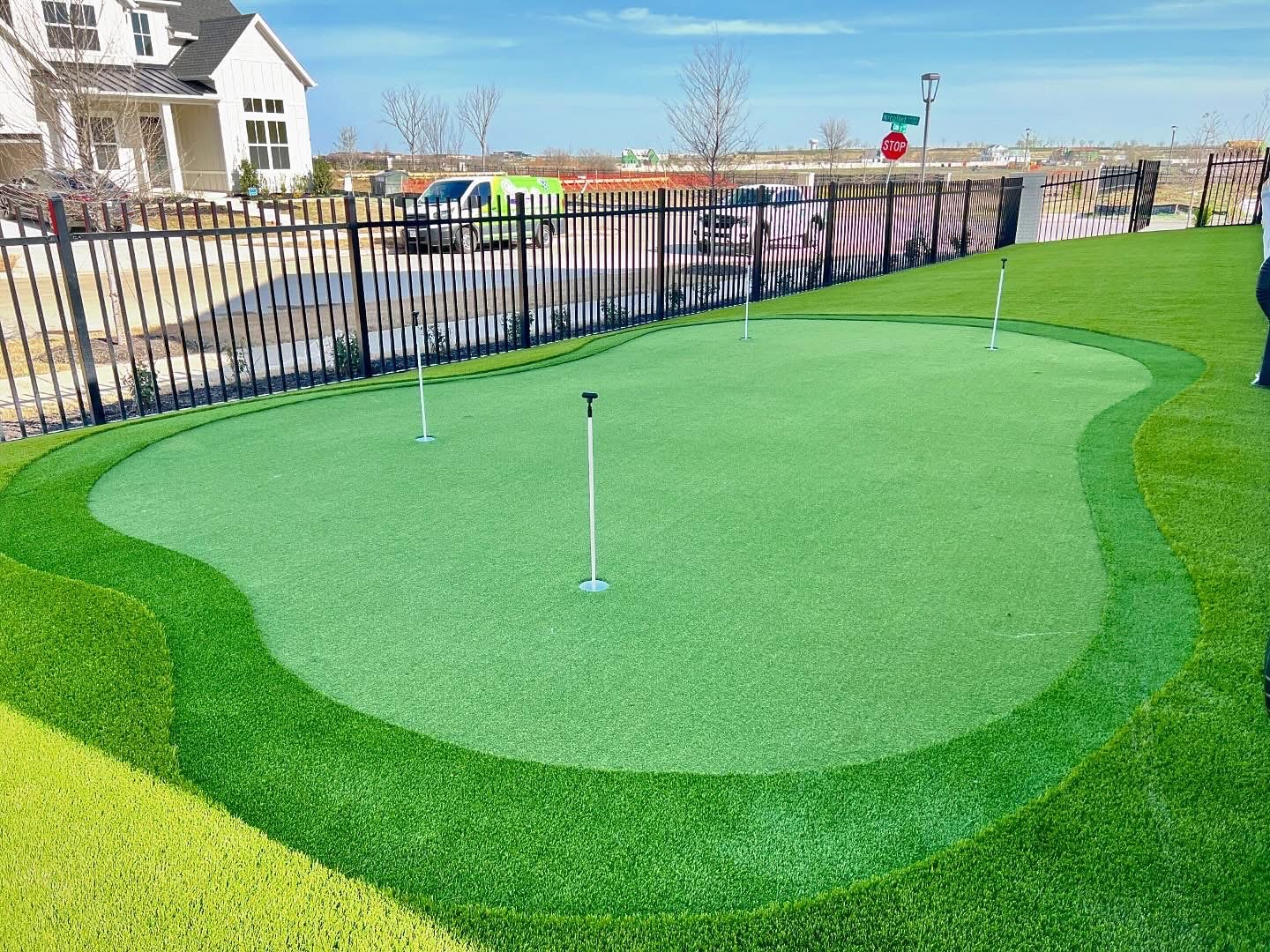 Putting Greens turf installation - IMG 4717