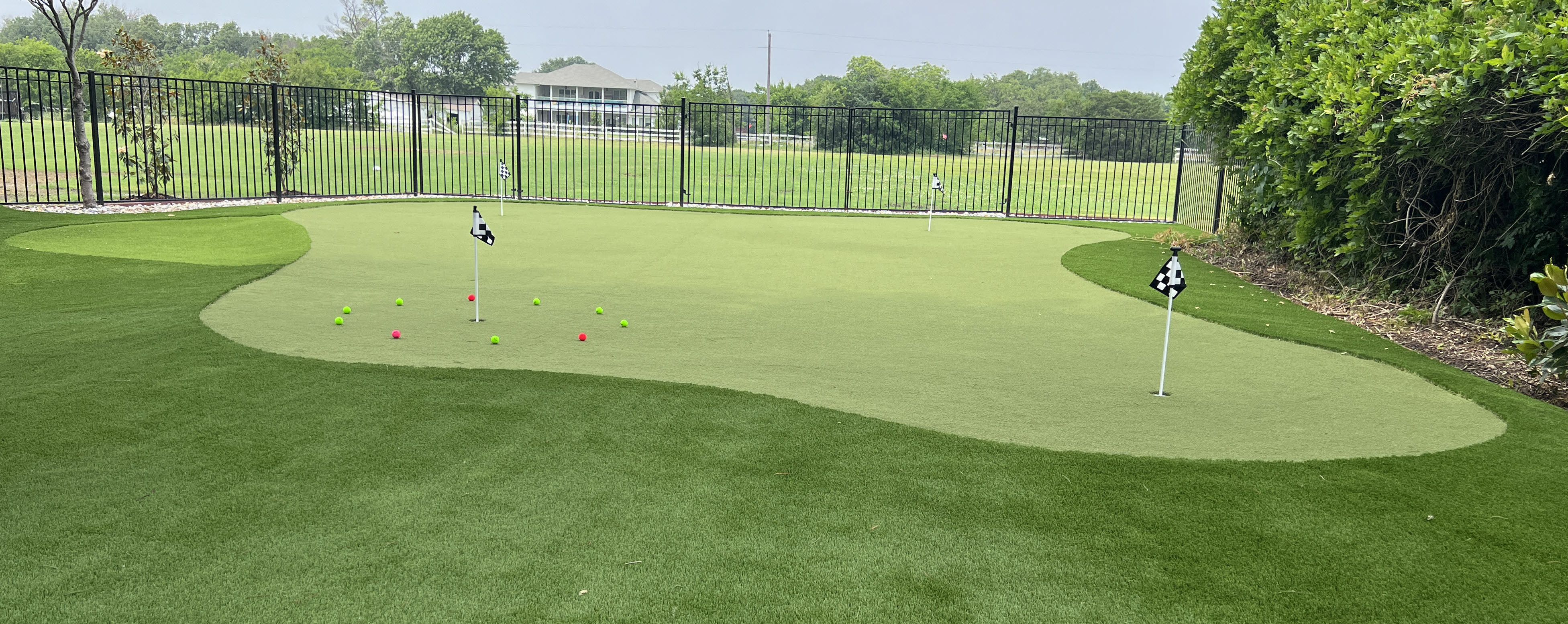 Putting Greens turf installation - IMG 7842 v2